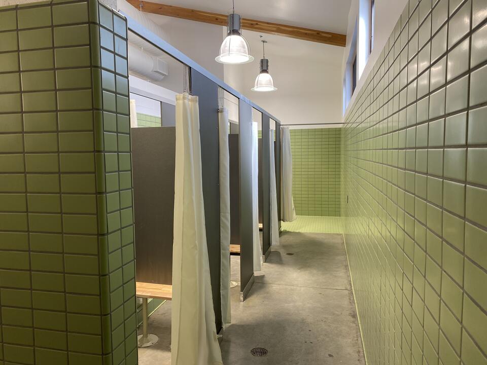 NatureBridge's NESC bathroom stalls for overnight accommodations in Yosemite