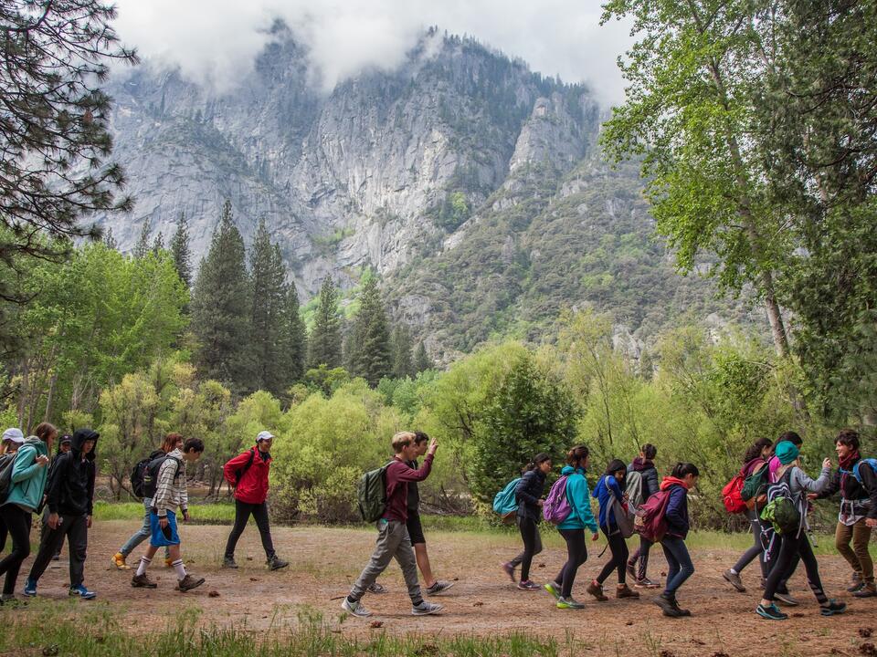 students in yosemite with naturebridge outdoor education programs